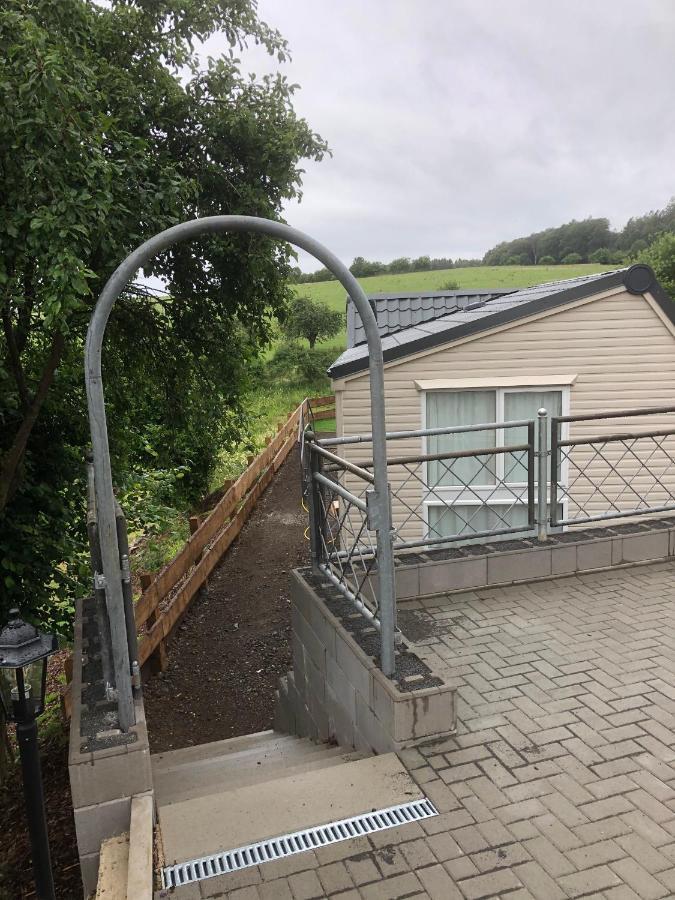 Ferienhaus Chilllout Chalets Daun-Kradenbach ภายนอก รูปภาพ